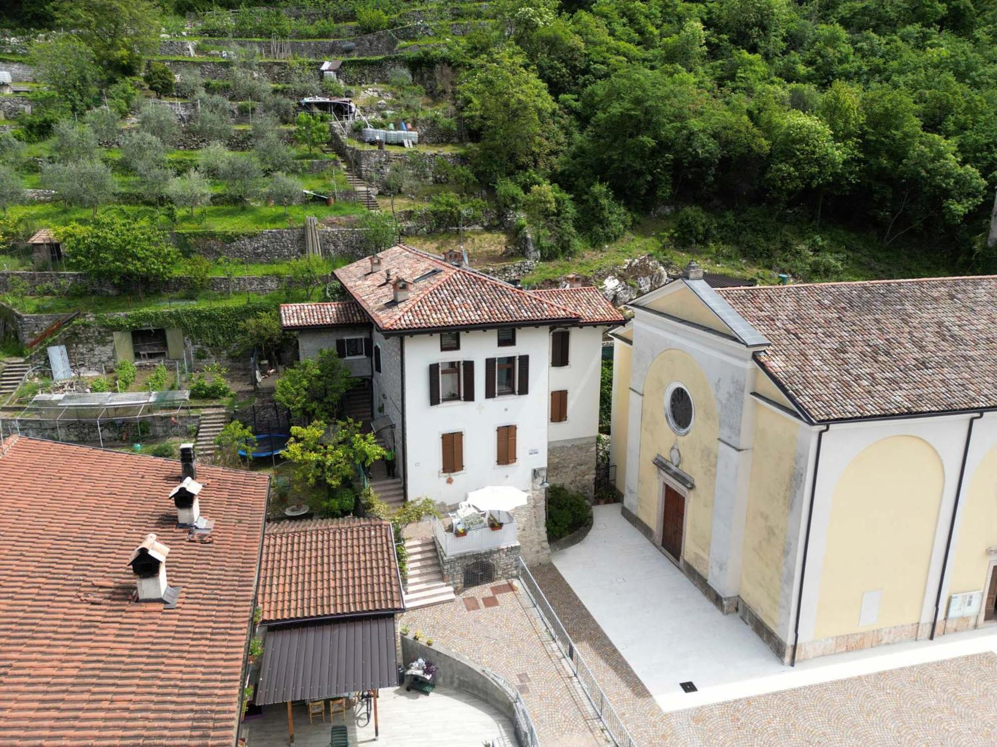 Appartamento Ania Vista Castello Тенно Экстерьер фото